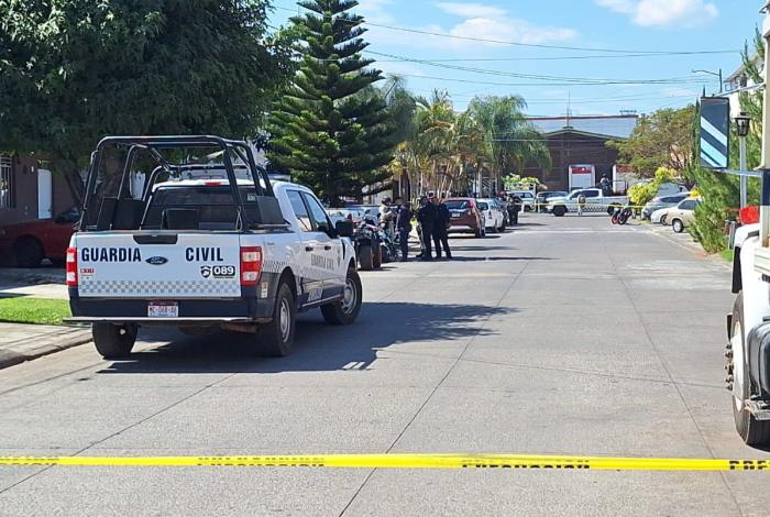 Era ex oficial de Tránsito el motociclista asesinado por fuera del colegio Nelson Mandela, de Uruapan