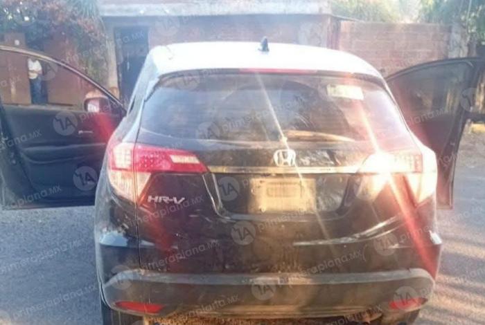 Erongarícuaro despierta con multihomic1dio en camioneta abandonada