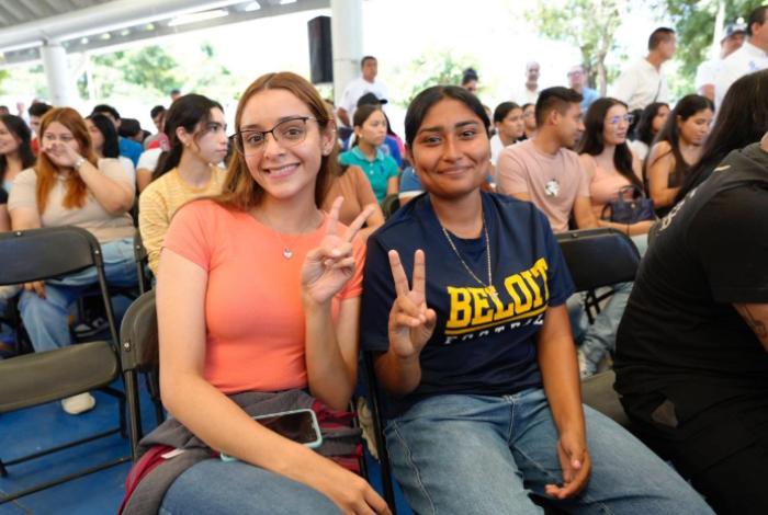 Esta es la oferta educativa de la Universidad Rosario Castellanos en Múgica: Iemsysem