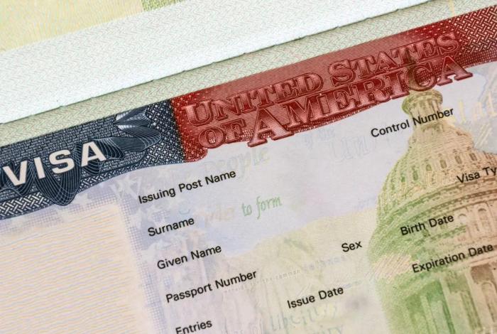 EU restringe visas a familiares o personas relacionadas con CIBanco, Intercam y Vector