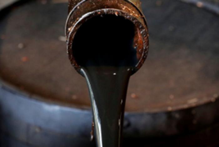 EUA estudia permitir la perforación de crudo en zonas protegidas del golfo de México