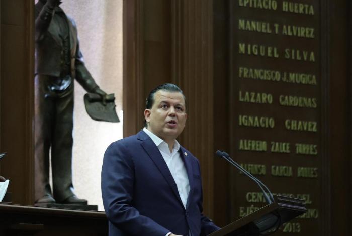 Exige Memo Valencia transparentar el dinero destinado a personas con discapacidad