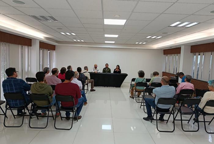 Exponen proyecto del Planetario de Morelia ante vecinos y usuarios