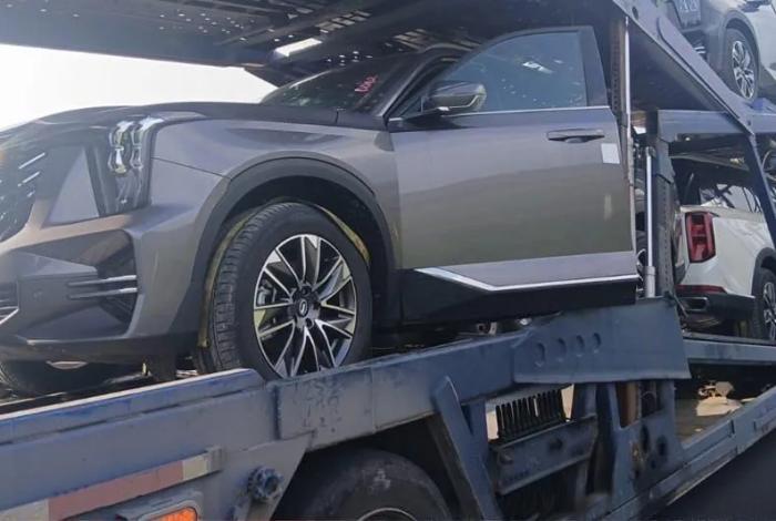 Fallido asalto a madrina de camionetas en la autopista Pátzcuaro-Cuitzeo