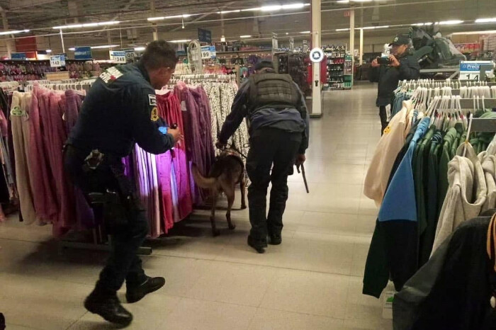 Falsa amenaza de bomba en Wal-Mart La Huerta moviliza a la Guardia Civil