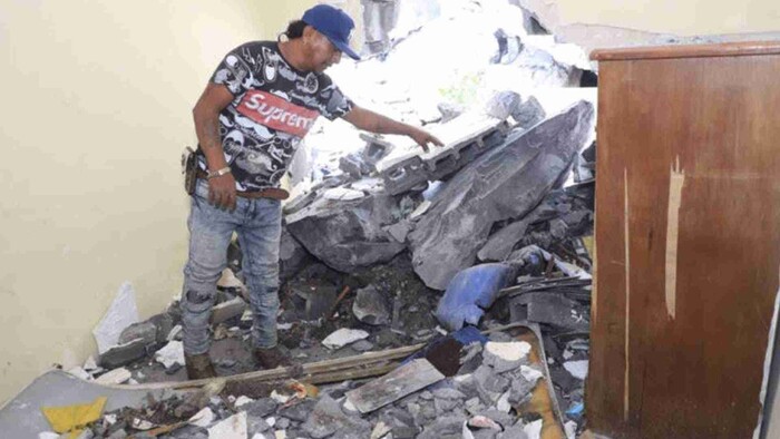 Familia se salva de ser aplastada por enormes rocas tras derrumbe en Topo Chico