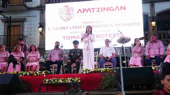 Fanny Arreola cumple 100 días como la primer presidenta de Apatzingán