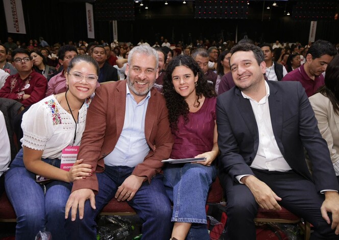 Felicita ARB a Luisa María, Carolina y Andrés Manuel, por relevo generacional en Morena