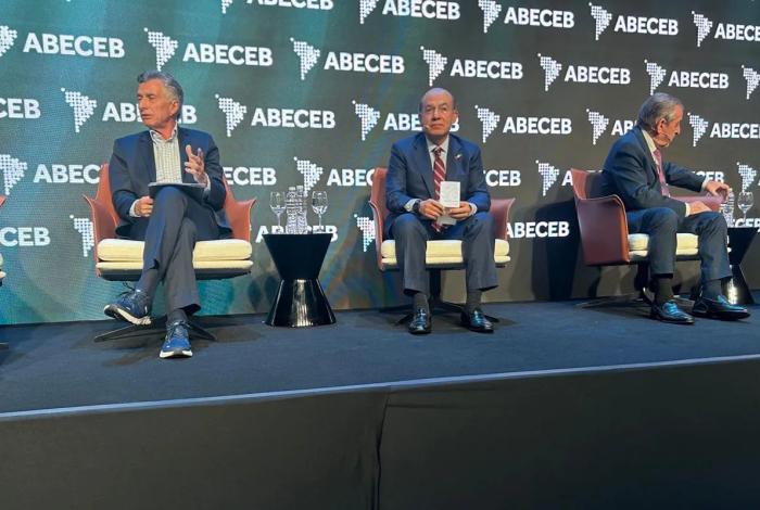 Felipe Calderón advierte sobre el control del estado por el crimen