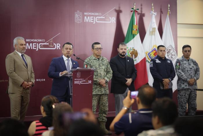 FGE detiene a policía municipal de Uruapan por presunta extorsión