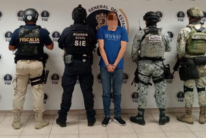 FGE formula imputación en contra del ex secretario del Ayuntamiento de Jiquilpan por cohecho y rebelión