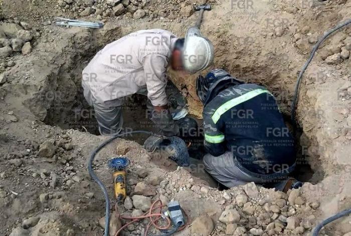 FGR investiga por la localización de toma clandestina en ducto de Pemex en Tarímbaro