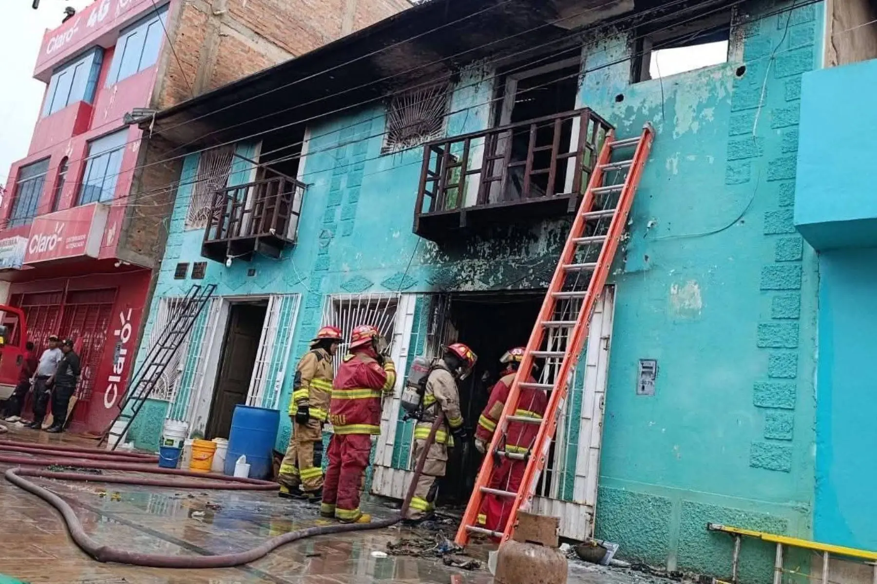 Fiesta de cumpleaños termina en tragedia: Incendio en restaurante de Perú deja 10 universitarios muertos