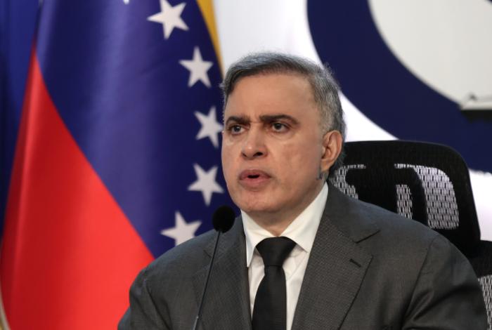 Fiscal general venezolano dice que Maduro cuenta con inmunidad por su cargo de presidente