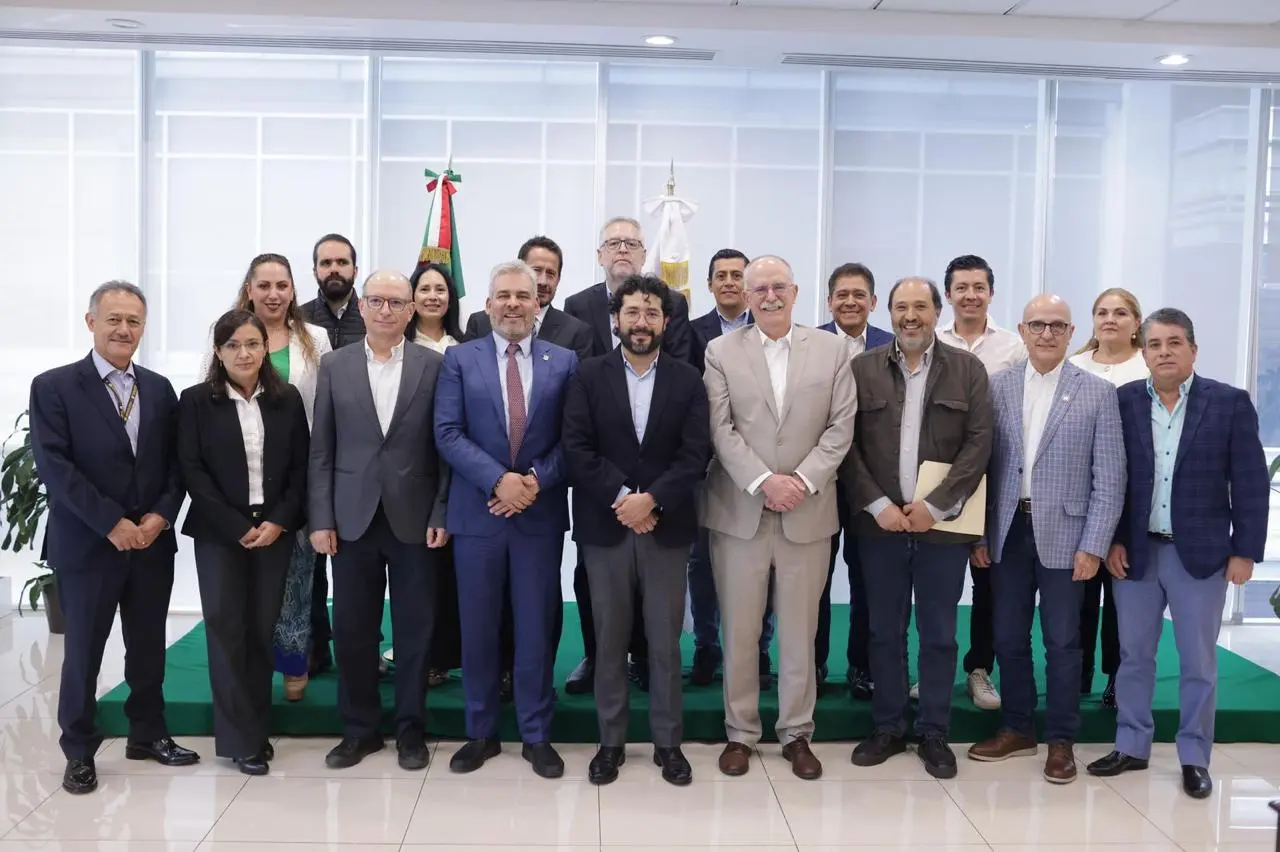 Formalización laboral, compromiso compartido con Sheinbaum: Bedolla