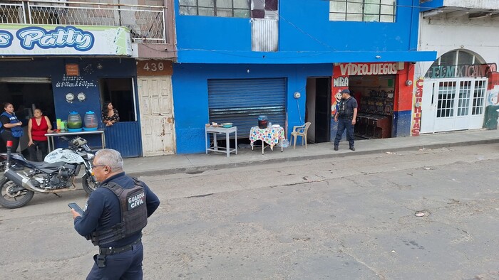 #Foto | Joven es ultimado en un negocio de comida, frente a la Central Camionera