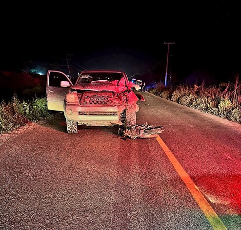 #Foto | Motociclista muere al ser embestido por una camioneta, en Lázaro Cárdenas