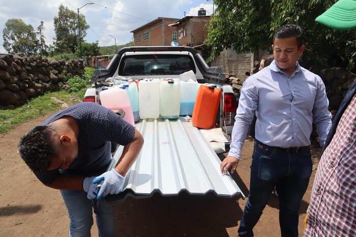 #Fotos | Continúa Víctor Zurita con la entrega de láminas y productos de limpieza a favor de las y los morelianos