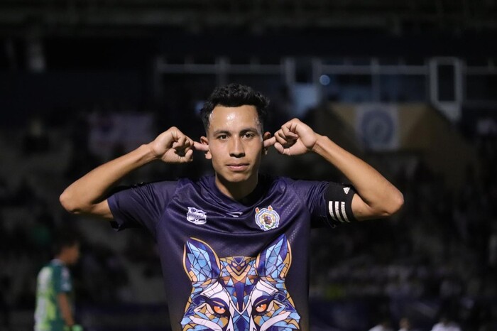 #Fotos | Cristián Ortiz “El Tigre”, estudiante de la UMSNH se corona como goleador nacional de la Liga TDP