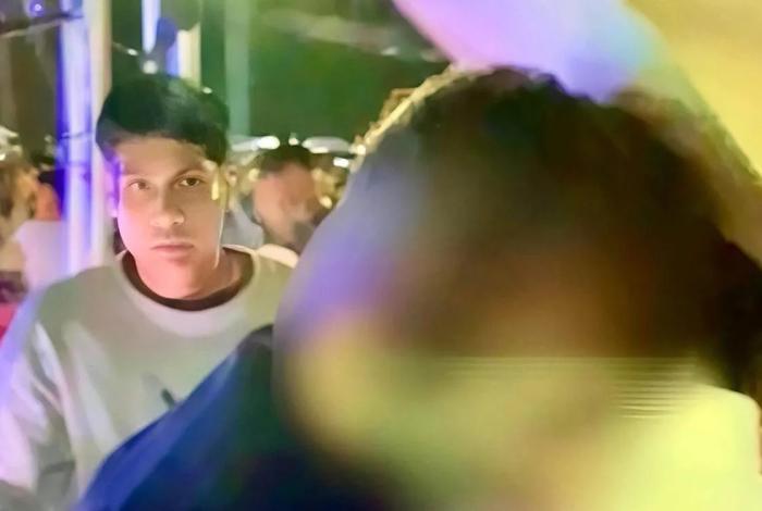 Fotos que circularon en redes no eran del asesino de Carlos Manzo; FGE aún desconoce la identidad