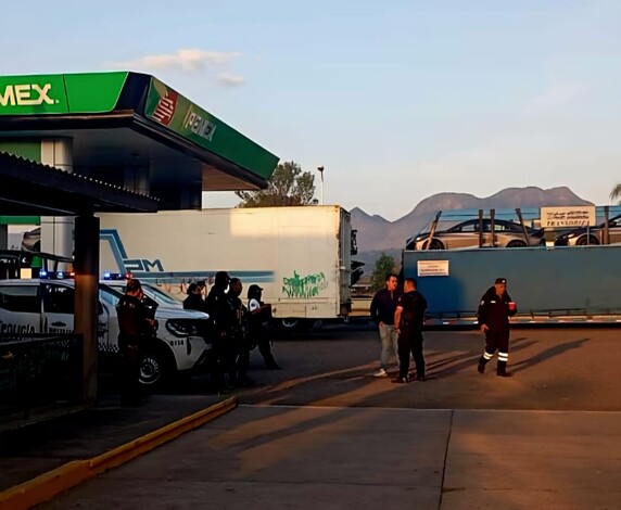 Frustran intento de robo a nodriza en la carretera Pátzcuaro-Morelia