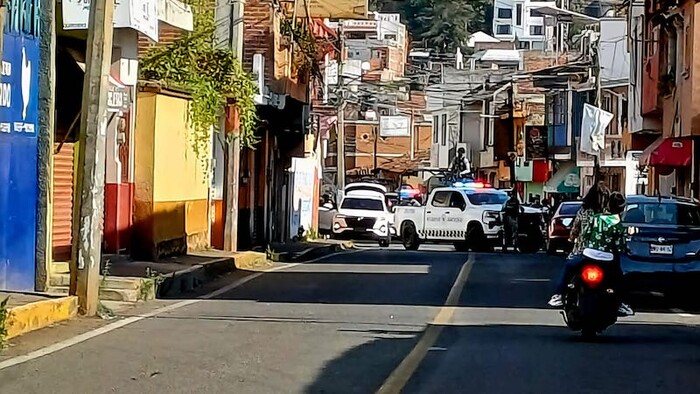 Fuerte balacera en el Centro de Quiroga; hay un detenido