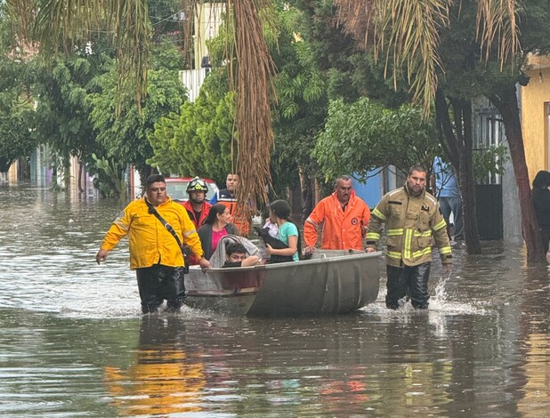 #Galería | Brinda PC estatal apoyo a habitantes de colonia Prados Verdes de Morelia