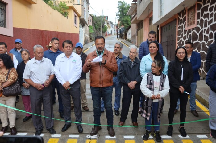 #Galería | En la colonia San Lázaro, autoridades municipales y vecinos inauguran construcción de calle 2da de Michoacán