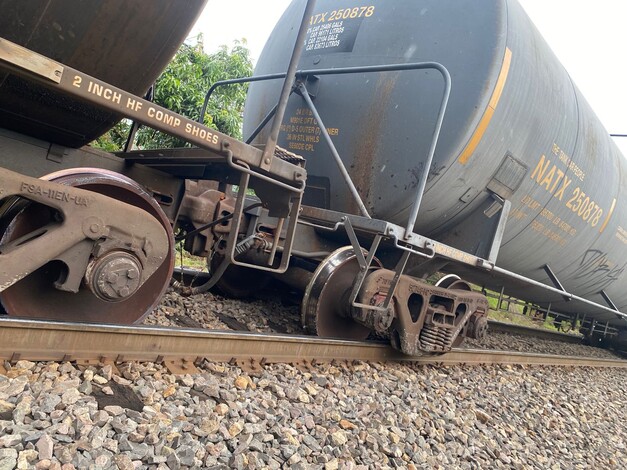 #Galería | Reportan descarrilamiento del tren en Taretan 