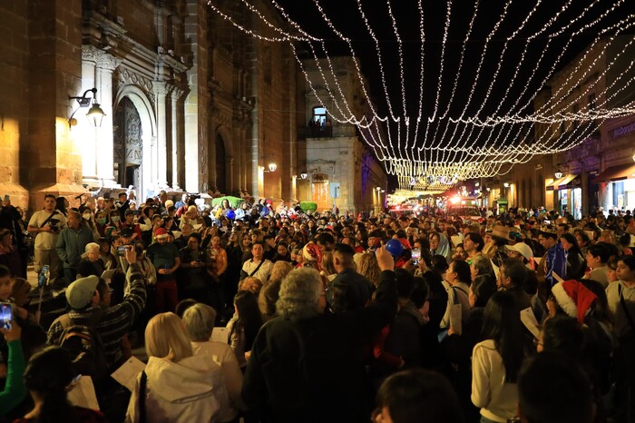 #Galerías | Alegría y tradición en Posada Navideña de Morelia, ante cientos de asistentes y con el “Cascanueces”