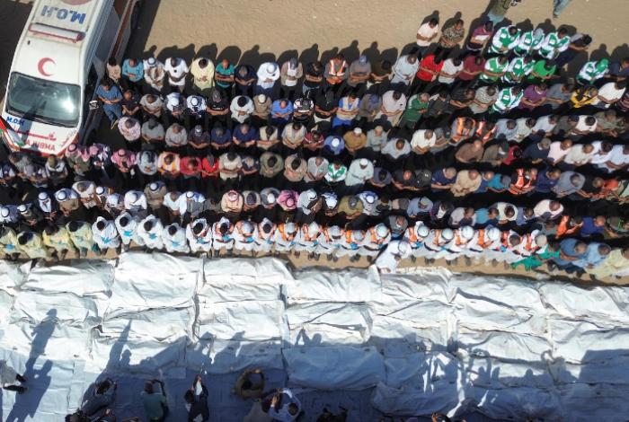 Gaza recibe los cuerpos de otros 30 palestinos, algunos con signos de maltrato y vendajes