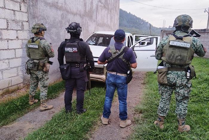 GC detiene a tres sujetos tras enfrentamiento en Tacámbaro; dos de los capturados resultan heridos