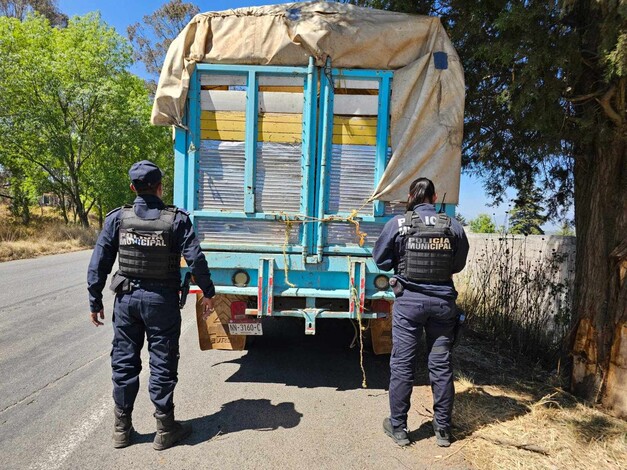 GC halla camioneta robada a la orilla de la Pátzcuaro-Morelia