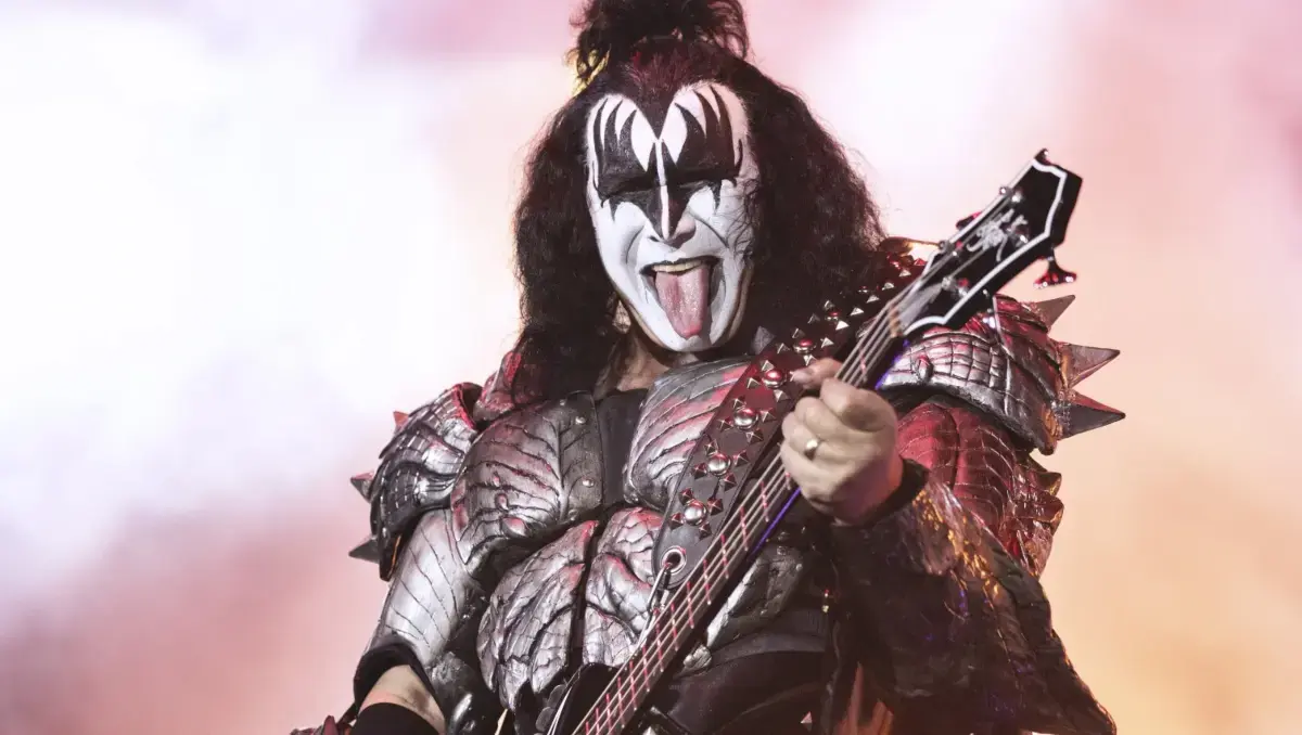 Gene Simmons de KISS sufre accidente en Malibú y se recupera