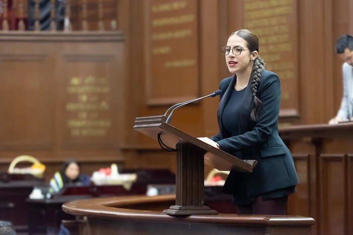 Giulianna Bugarini presenta iniciativa para garantizar acceso a la Lengua de Señas Mexicana