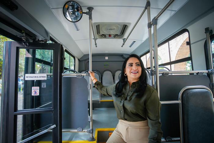 Gladyz Butanda supervisa pruebas de rutas de transporte a Altozano