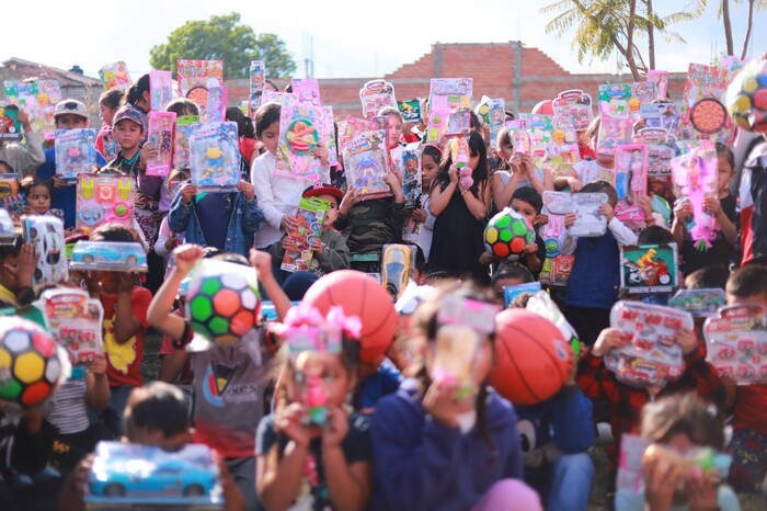 Gobierno de Alfonso Martínez y Reyes Magos llevan alegría a más de 9 mil niñas y niños