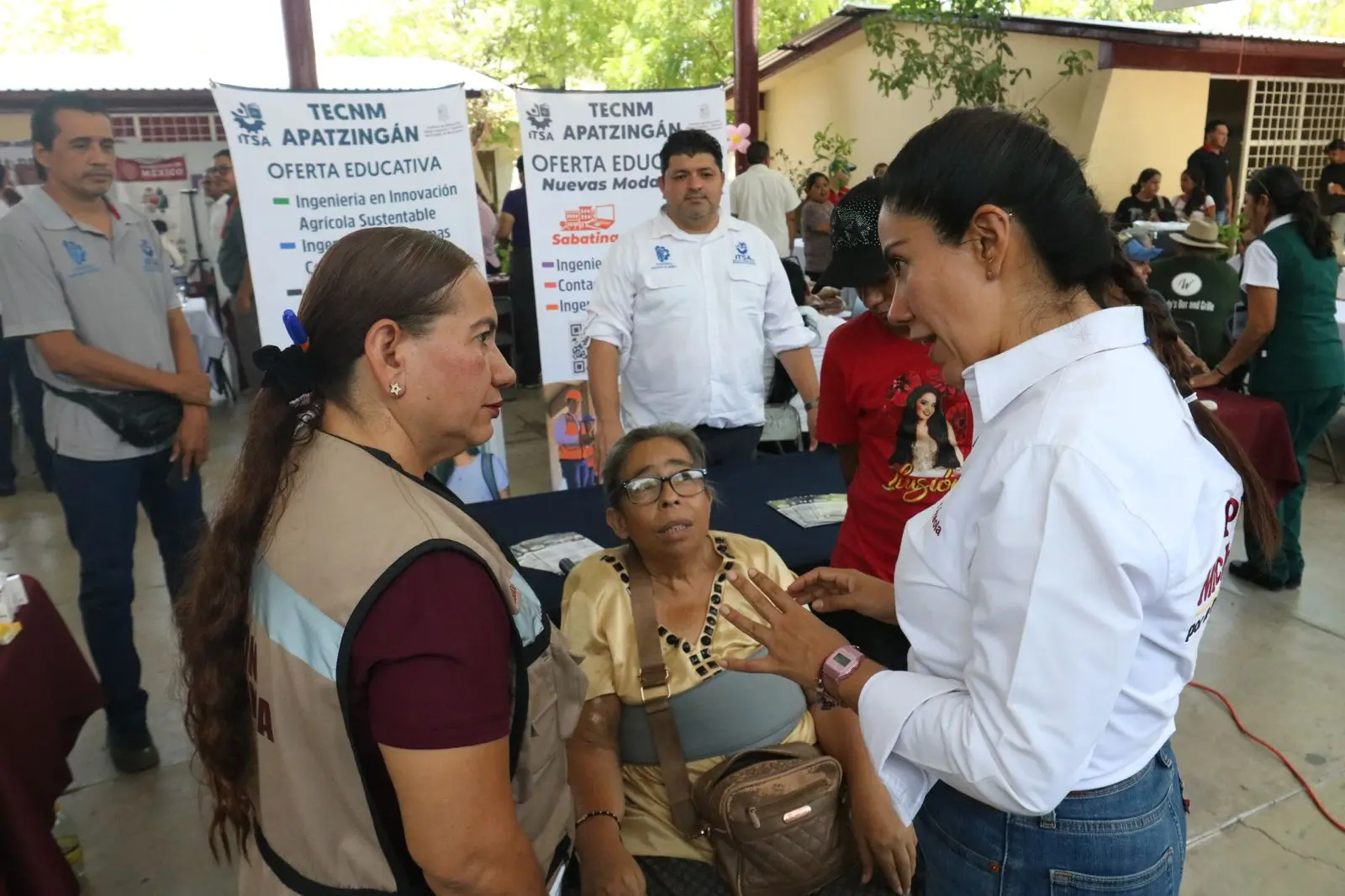 Gobierno de Apatzingán realiza la cuarta edición de la Feria de la Paz en colonia Antorcha