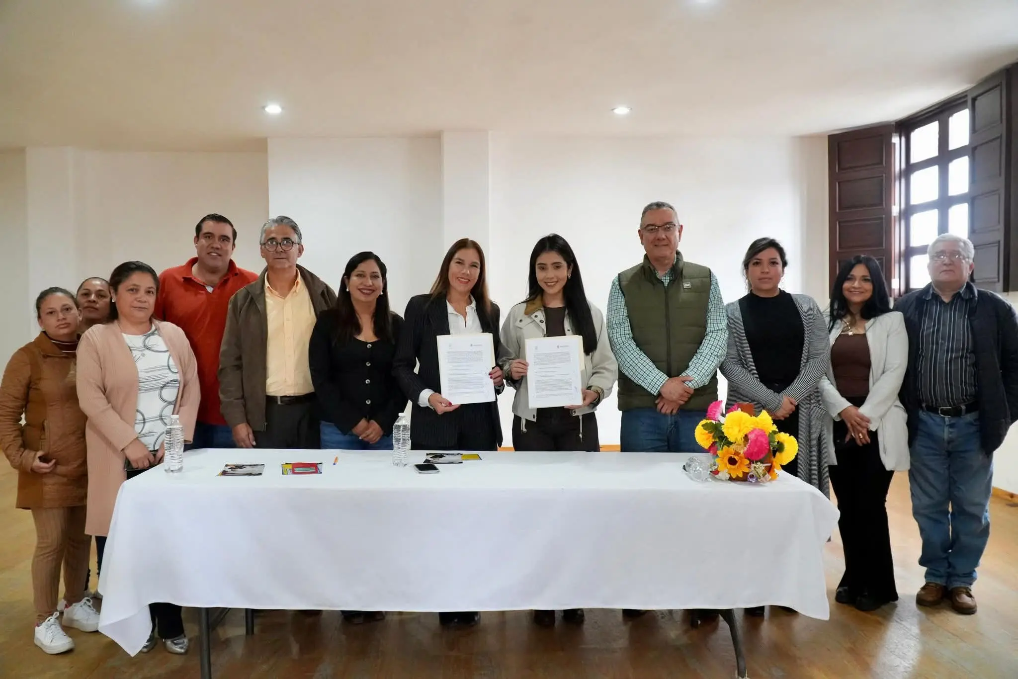 Gobierno de Ario firma convenio en materia educativa para ampliar oportunidades de desarrollo académico