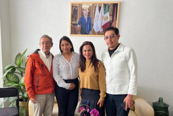 Gobierno de Ario suma esfuerzos con Sader para impulsar al campo