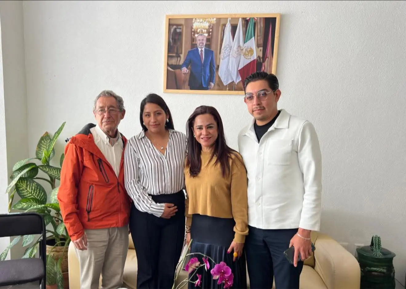 Gobierno de Ario suma esfuerzos con SADER para impulsar al campo