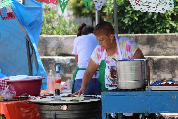Gobierno de Morelia celebra éxito del 5to Festival del Pozole y la Quesadilla en Tenencia Morelos