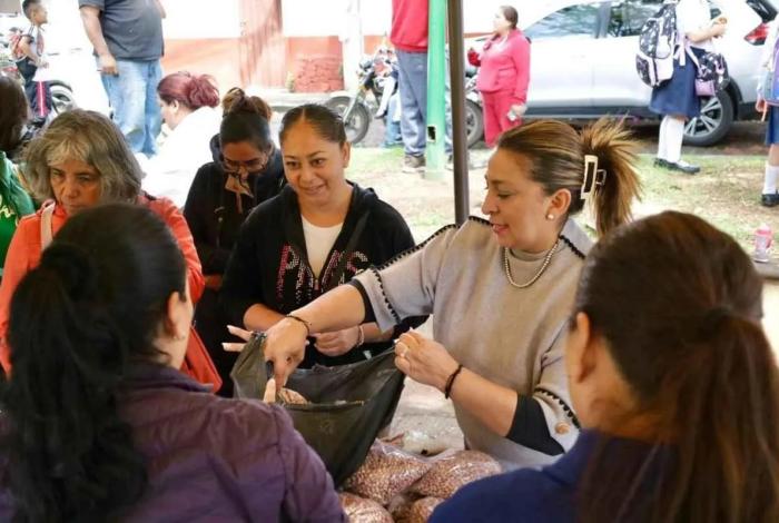 Gobierno de Quiroga refuerza apoyo a familias con productos básicos a bajo costo