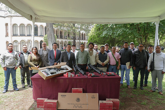 Gobierno estatal entrega armas largas, cortas, cargadores y municiones a comunidades indígenas