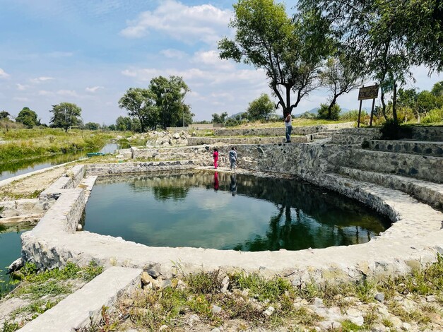 Gobierno estatal inicia mantenimiento a canales de navegación en Urandén