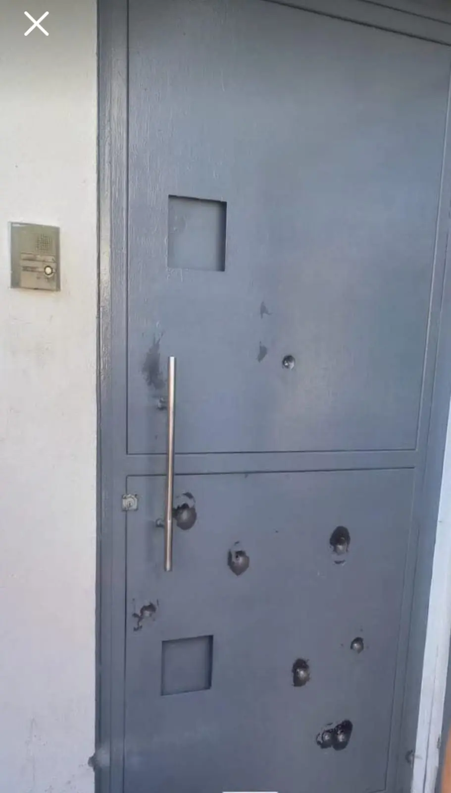 Grupo armado ataca instalaciones de congeladora en Jacona