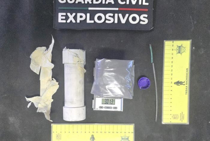Guardia Civil desactiva 2 explosivos en poder de normalistas, durante manifestación