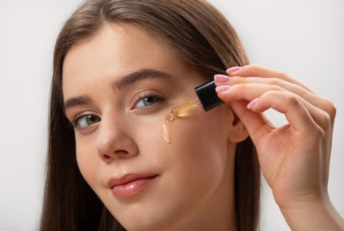 Guía: Ingredientes activos a buscar en un skincare, según tu tipo de piel