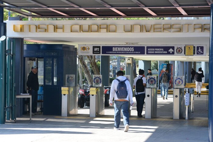 Guías de estudio para examen de admisión a la UMSNH