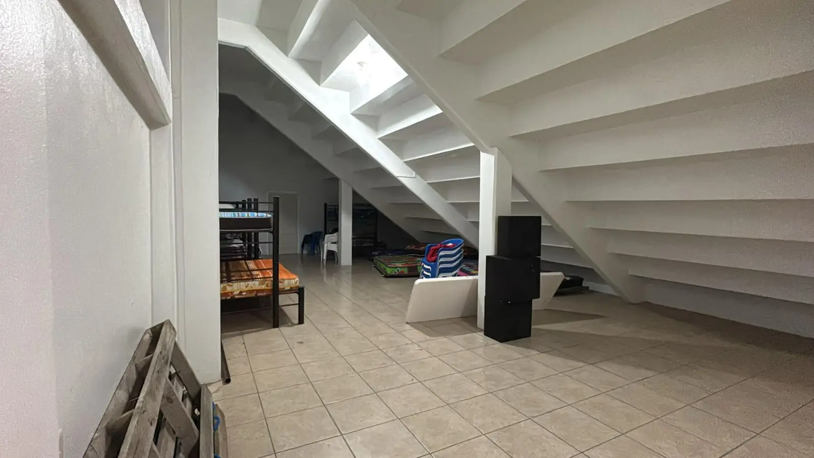 Habilitados 55 refugios en 7 municipios de Michoacán por tormenta Raymond